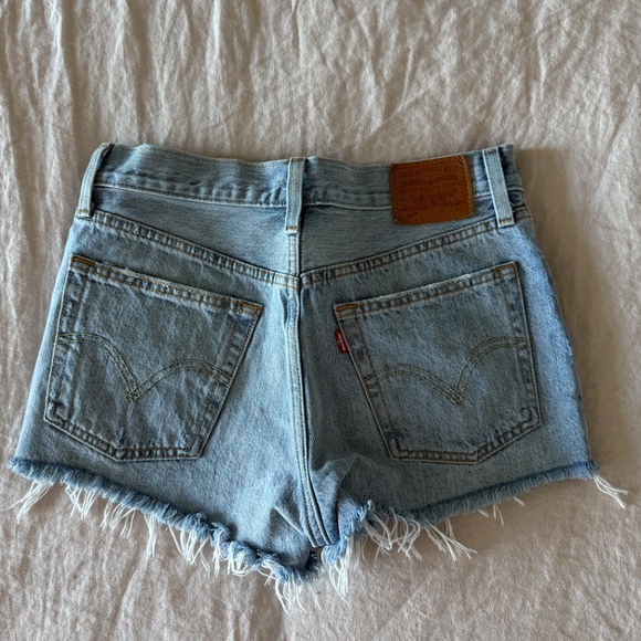 501® Original Fit High Rise Women's Shorts - Picture 3 of 3